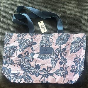 ALOHA COLLECTION REVERSIBLE TOTE TUTU LILAC NAVY HOLO HOLO